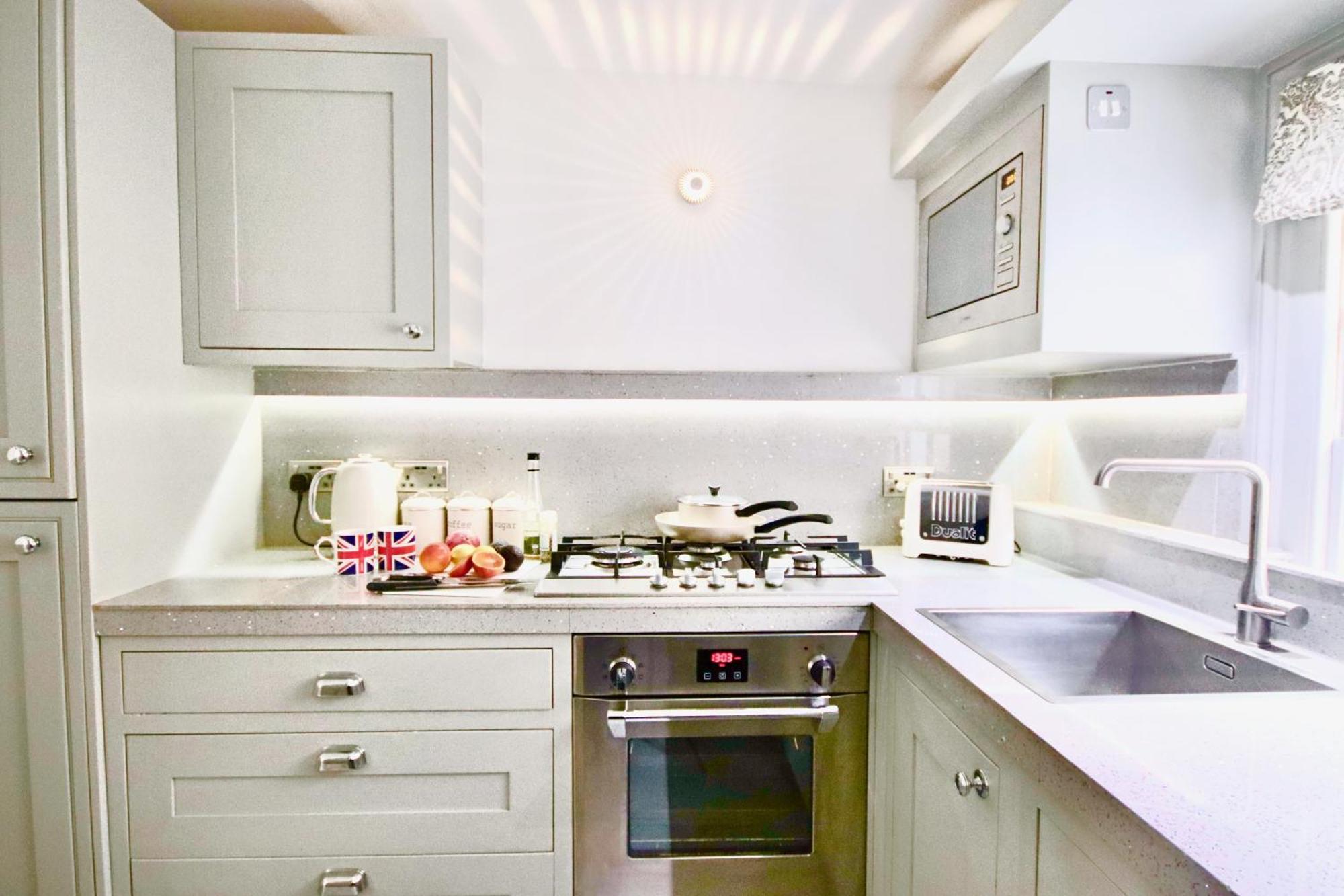 Victoria Belgravia Townhouse Apartment ลอนดอน ภายนอก รูปภาพ