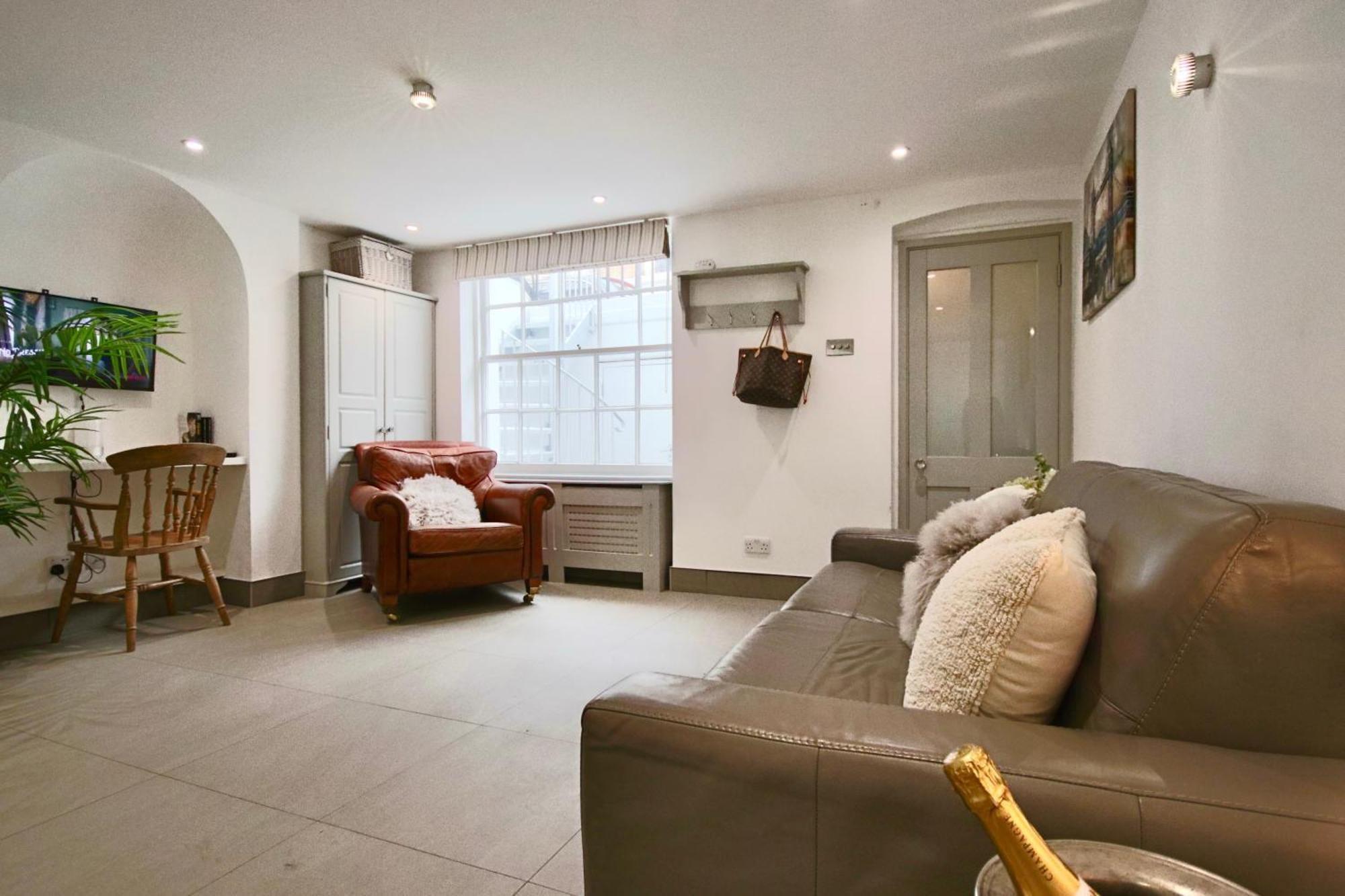 Victoria Belgravia Townhouse Apartment ลอนดอน ภายนอก รูปภาพ